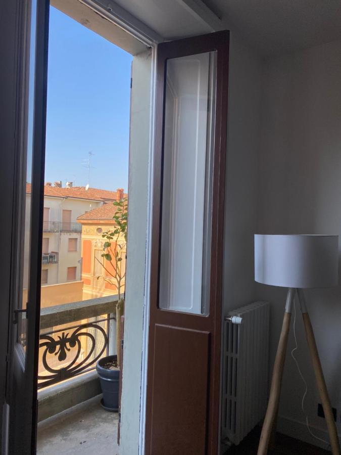 Loft Manzoni 37 Apartment เกรโมนา ภายนอก รูปภาพ