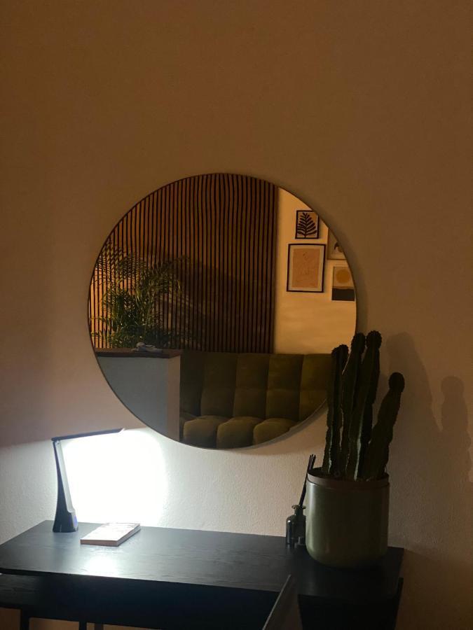 Loft Manzoni 37 Apartment เกรโมนา ภายนอก รูปภาพ